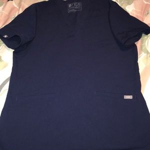 Figs double pocket navy blue scrub top - medium